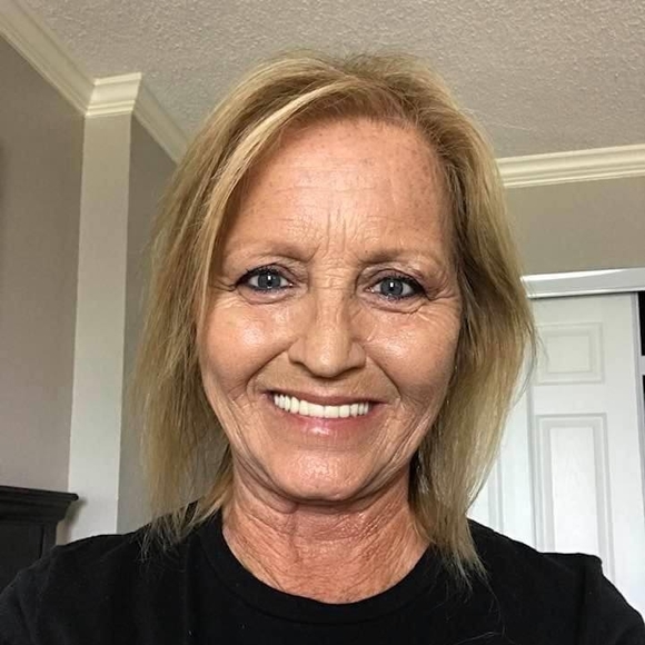 Poshmark profile picture for @higgins